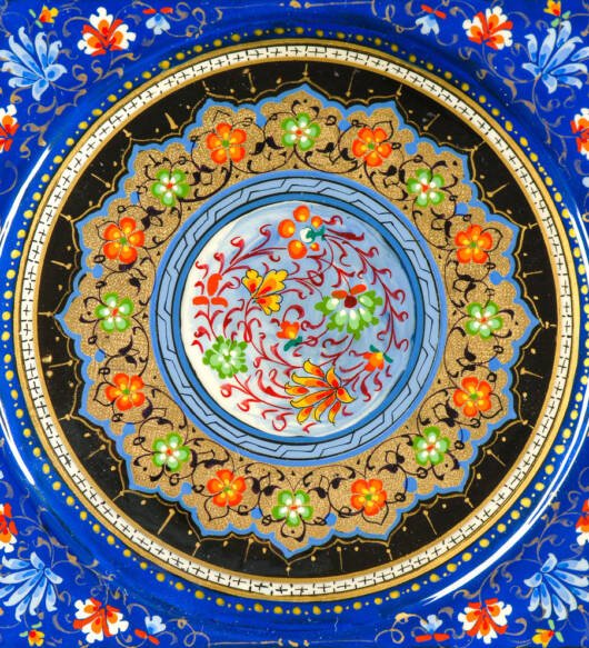 closeup-casket-with-artistic-painting-central-asia-uzbekistan