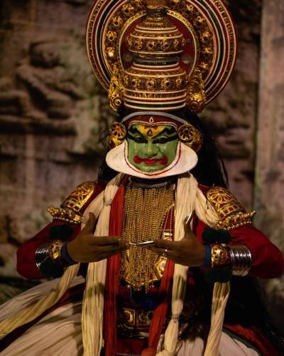 performer-costume-with-word-kathakali-it performer-costume-with-word-kathakali-it