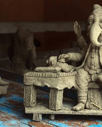 selective-closeup-indian-deity-statue_181624-58674 selective-closeup-indian-deity-statue_181624-58674